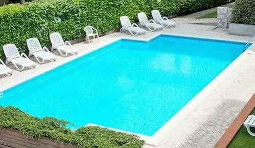 Residence Virgilio Sirmione 2*,