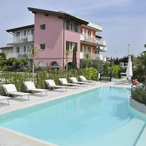 Acqua Apartahotel