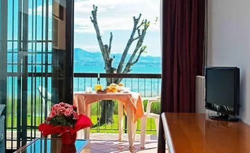 Residence Virgilio Sirmione Aparthotel